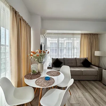 Lamera - Desilva Cu Parcare La 200m De Plaja Apartment