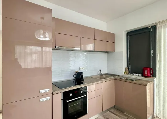 Apartment Lamera - Desilva Cu Parcare La 200m De Plaja *